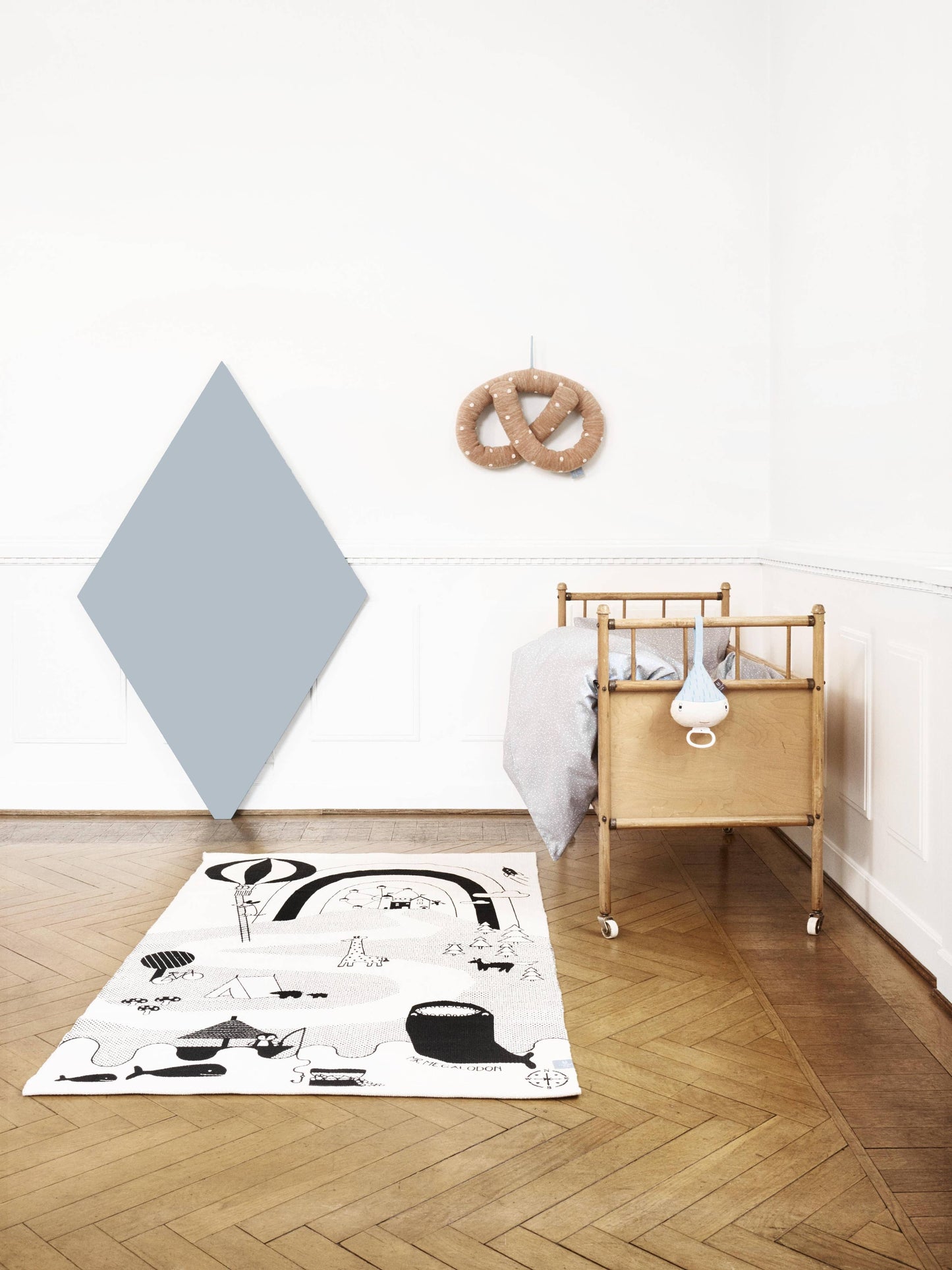 OYOY LIVING DESIGN - Sweet Pretzel Kids Pillow