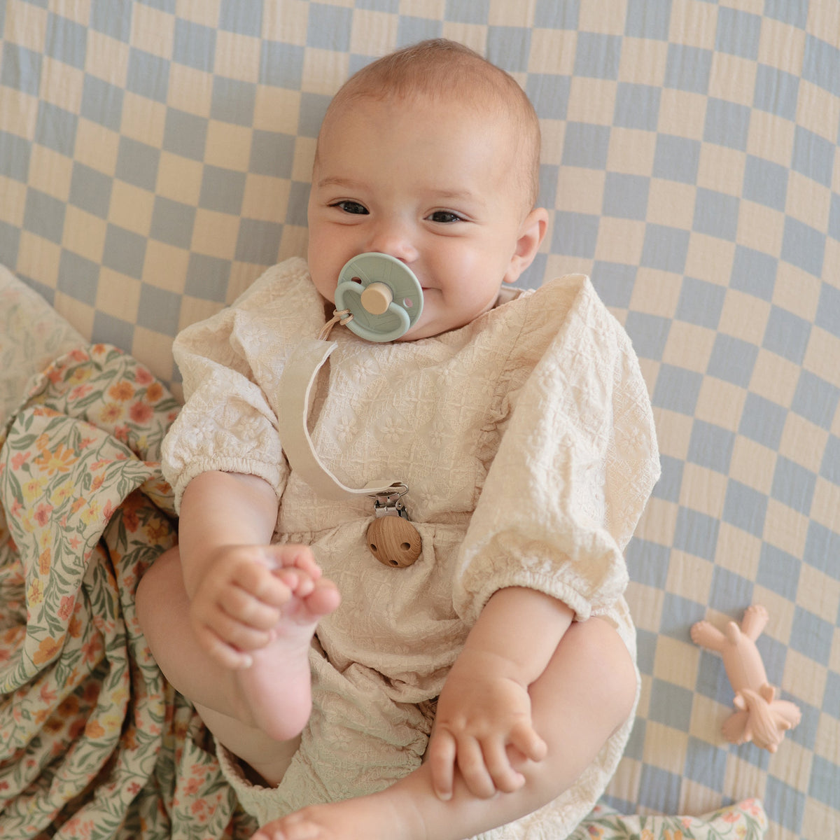FRIGG Natural Rubber Pacifier 4-Pack