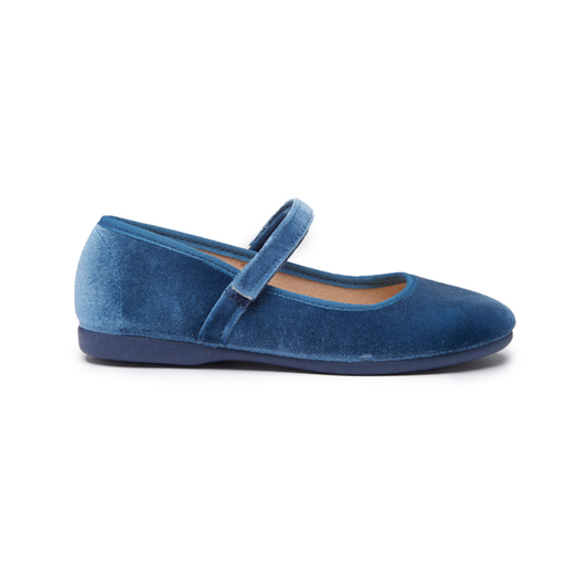 Cassie Blue