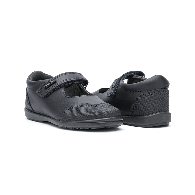 Claudia Navy