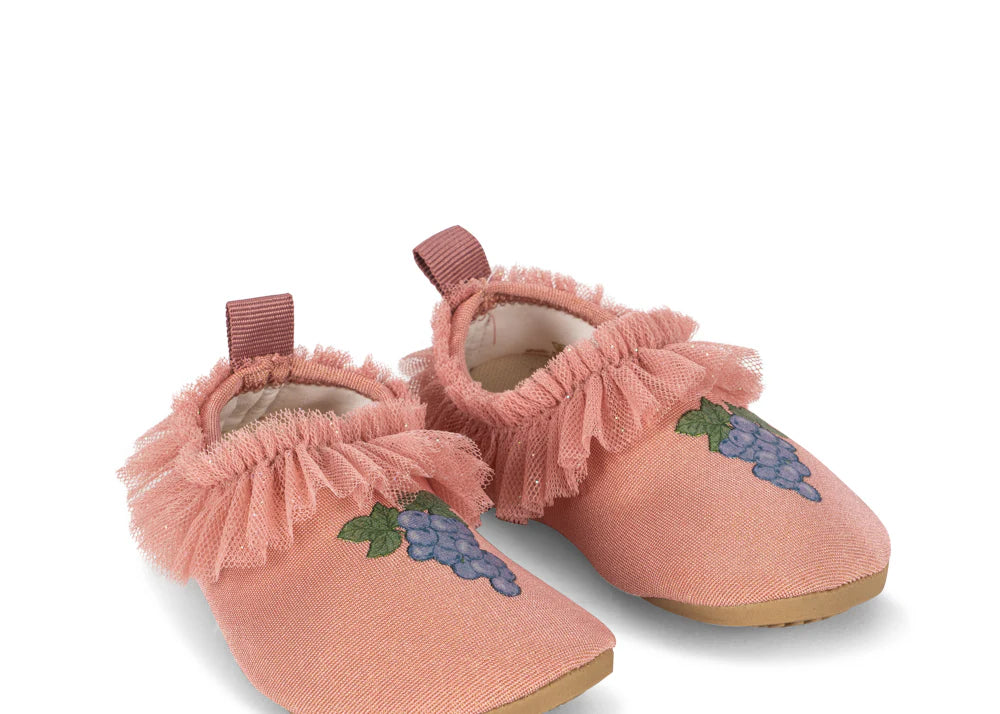 Konges Sløjd | Amandine Frill Swim Shoes