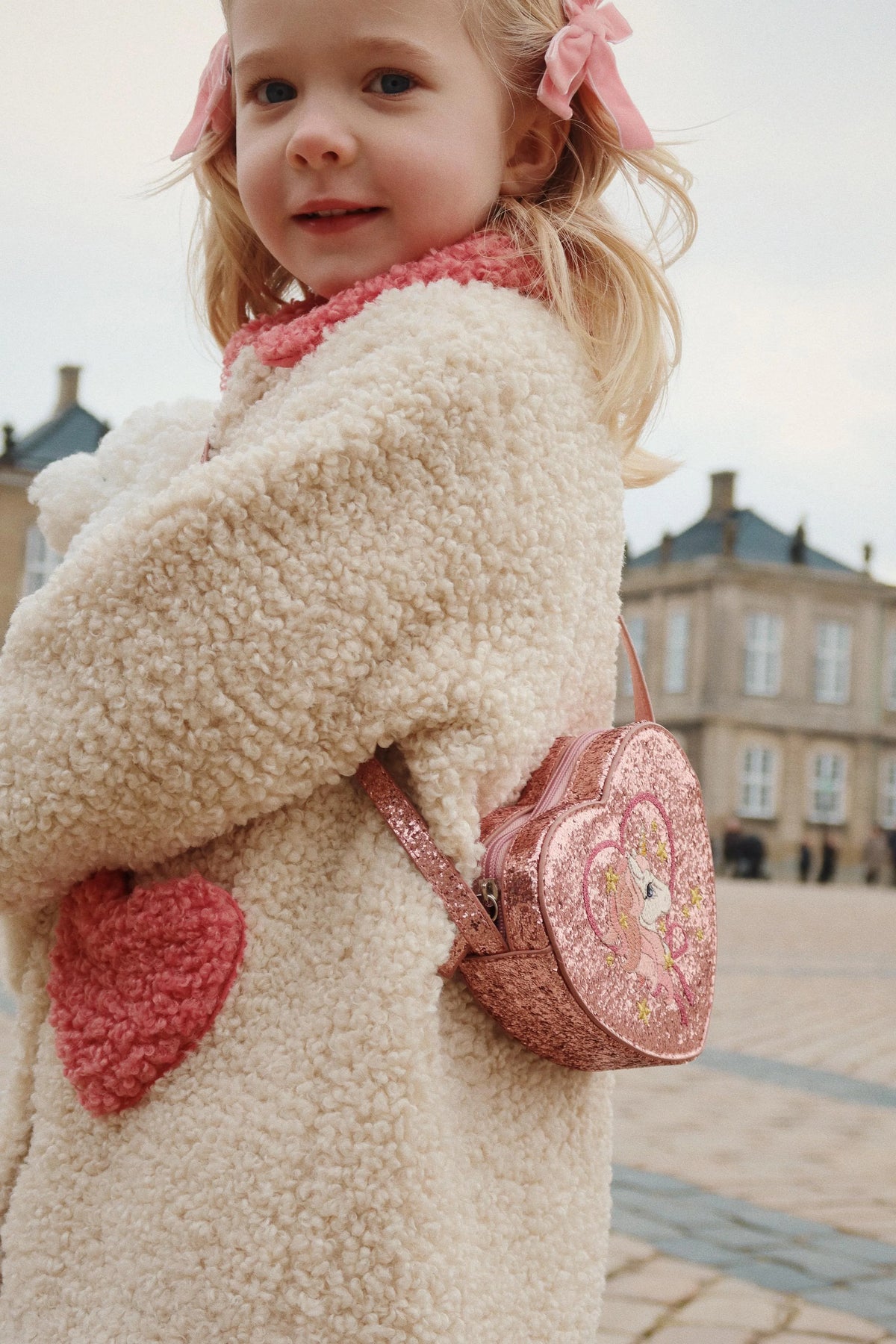 Konges Sløjd Calin Coat – Antique White | Pink Heart Pocket Teddy Coat