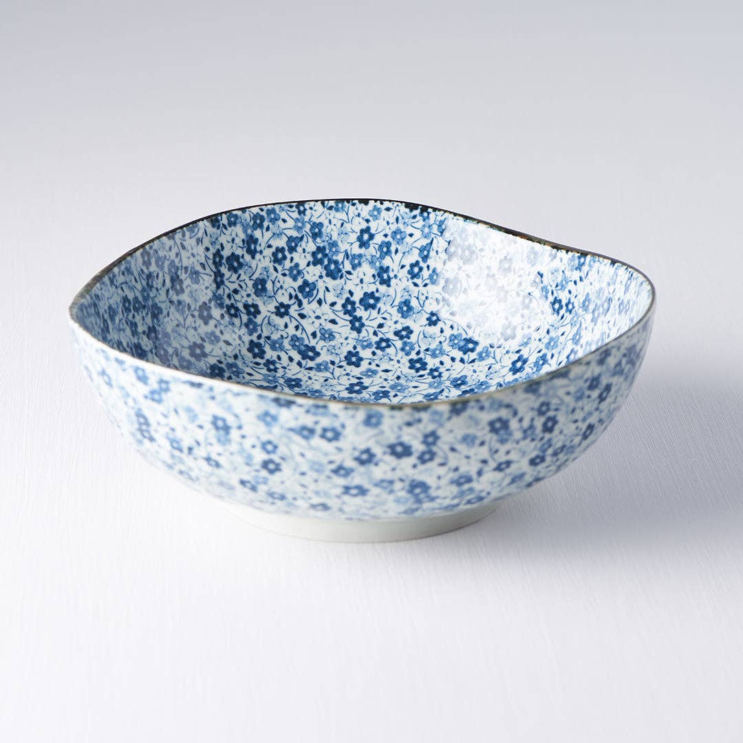 Made In Japan Tableware - Blue Daisy large uneven bowl 20cm