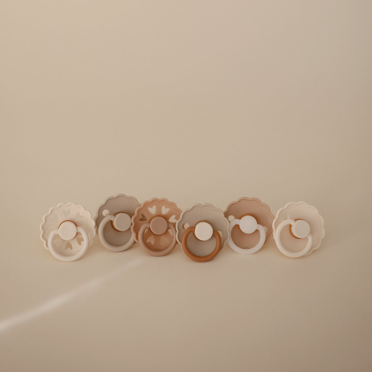FRIGG Natural Rubber Pacifier 6-Pack