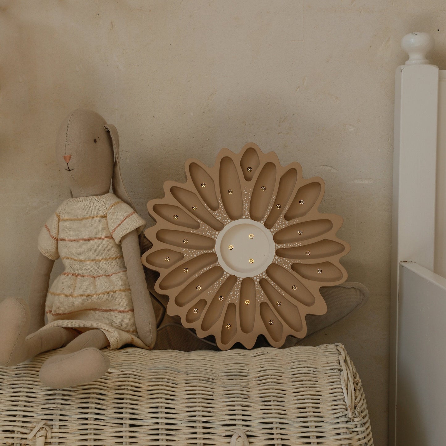 Little Lights Daisy Lamp